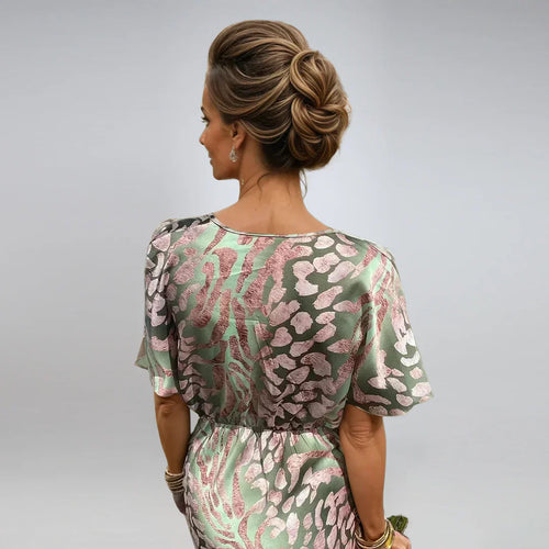 Kayla – Long dress with V-neckline and twisted detail
