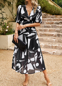 Freya - Elegant Dress with Floral Pattern