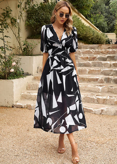 Freya - Elegant Dress with Floral Pattern
