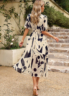 Freya - Elegant Dress with Floral Pattern