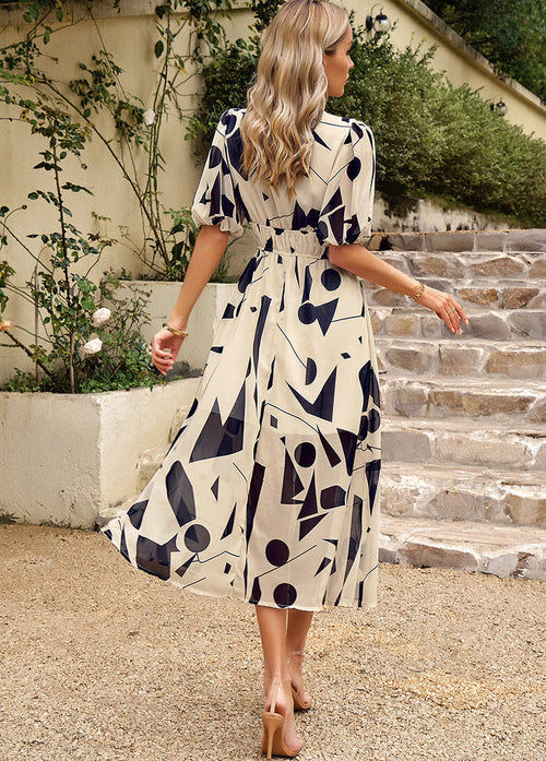 Freya - Elegant Dress with Floral Pattern