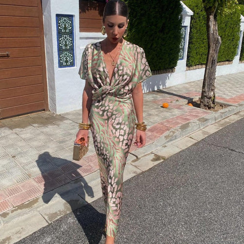 Kayla – Long dress with V-neckline and twisted detail