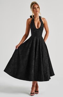 Ava - Chic V-Neck Backless Dress