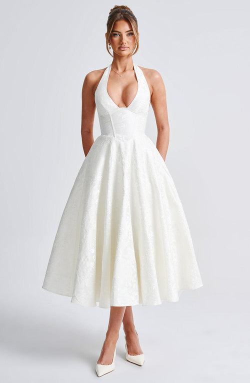 Ava - Chic V-Neck Backless Dress