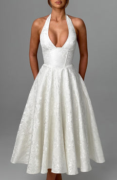 Ava - Chic V-Neck Backless Dress