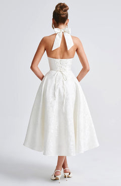 Ava - Chic V-Neck Backless Dress