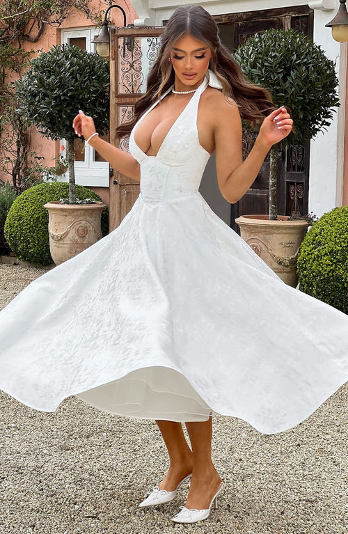 Ava - Chic V-Neck Backless Dress