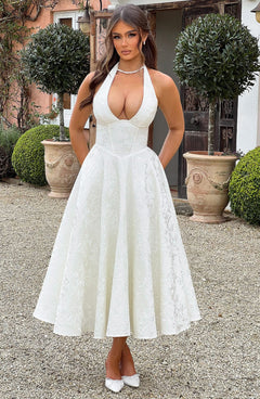 Ava - Chic V-Neck Backless Dress