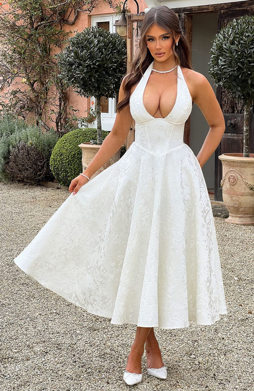 Ava - Chic V-Neck Backless Dress
