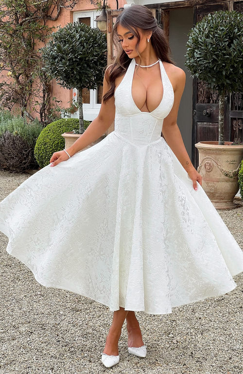 Ava - Chic V-Neck Backless Dress