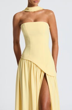 Mia - Elegant Backless Pleated Maxi Dress