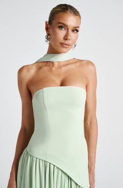 Mia - Elegant Backless Pleated Maxi Dress