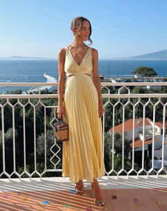 Hailey - Elegant Sleeveless V-Neck Dress